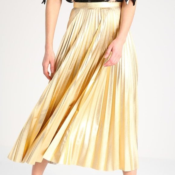 Topshop Dresses & Skirts - Topshop gold metallic pleated midi skirt